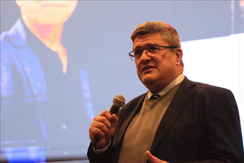 antonio-carlos-web.jpg